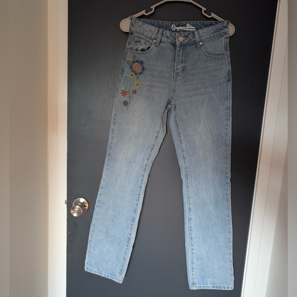 Light Blue Embroidered Women's Jeans